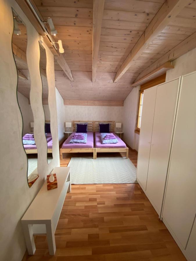 Haus Wiggis Apartment Netstal Exterior photo